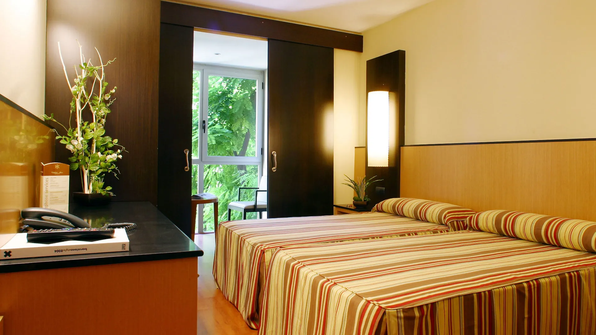 ****  Catalonia Atenas Hotel Barcelona Spain